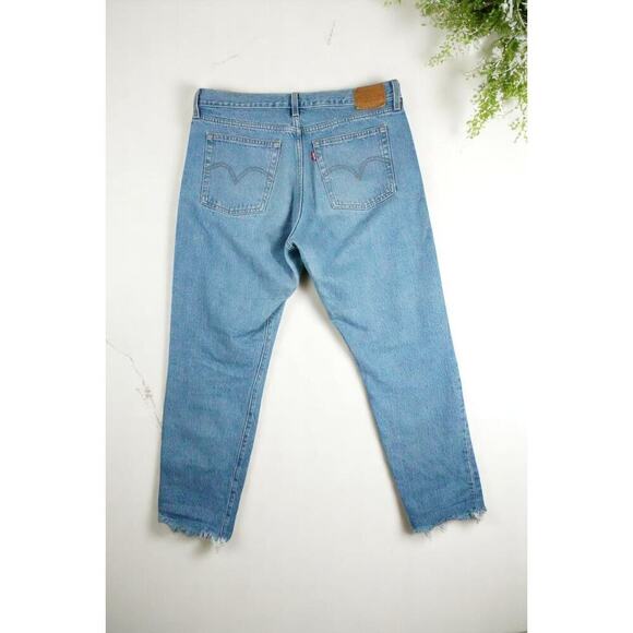 Levi's Women's Premium Wedgie Icon Fit Jeans size 31 - Picture 2 of 9